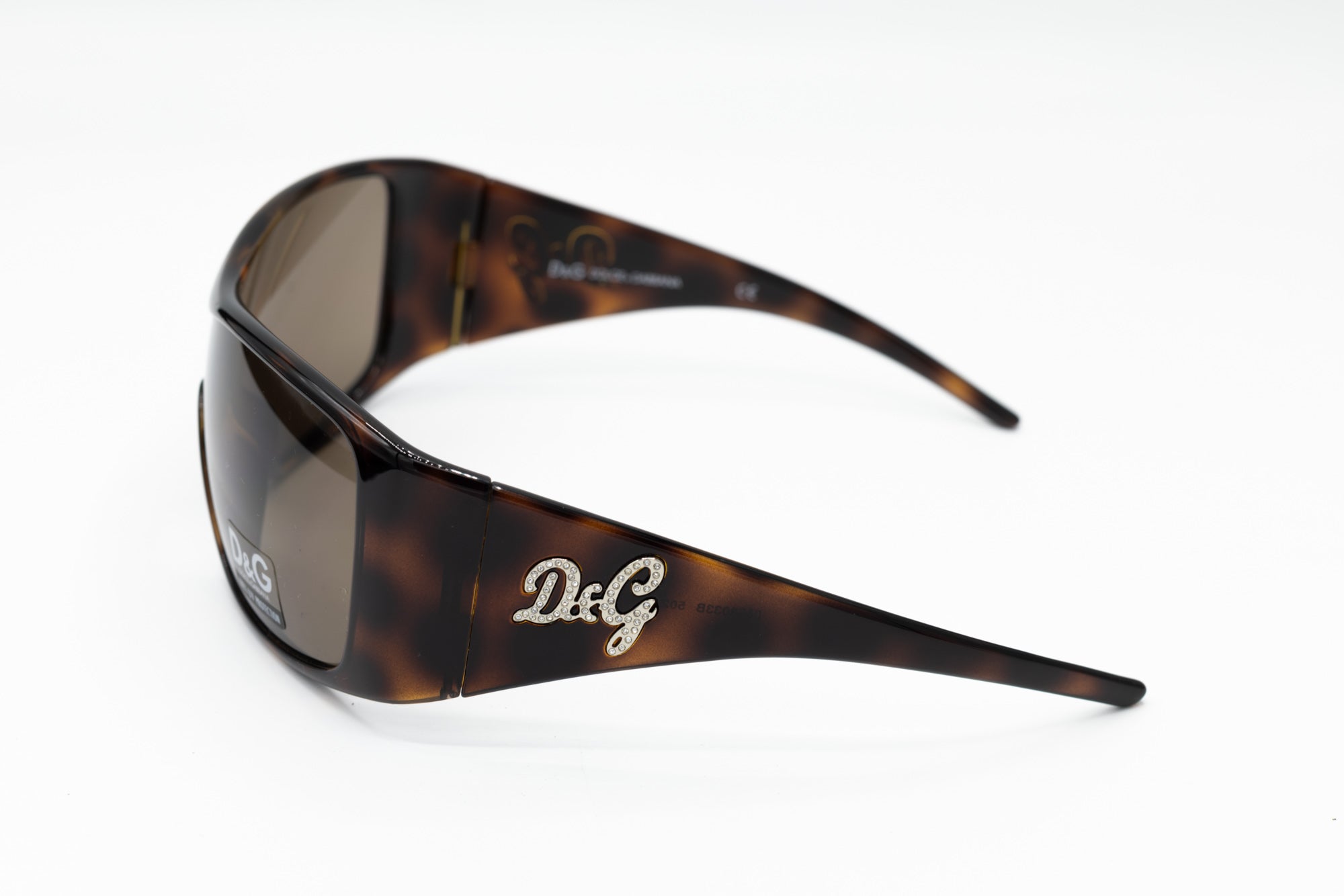2000s Dolce & Gabbana 8033B shield sunglasses – Lipari Vintage Eyewear